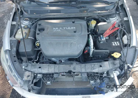 2015 Dodge Dart Gt z USA, uszkodzony, nr VIN 1C3CDFEB2FD119348